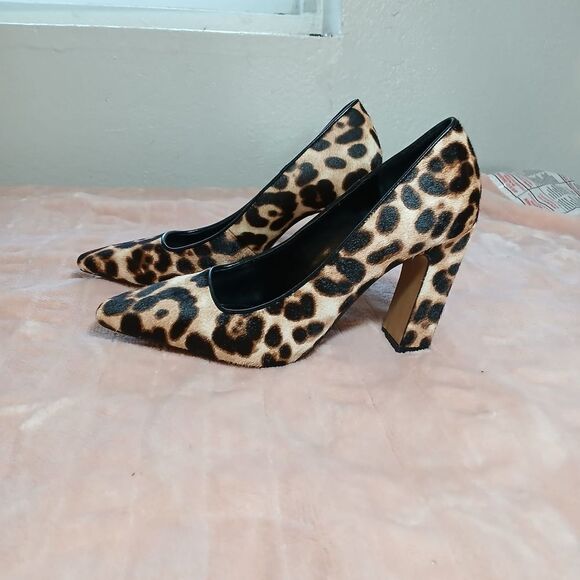 Vince Camuto Brown and Black Heels with Animal Print - Picture 4 of 9
